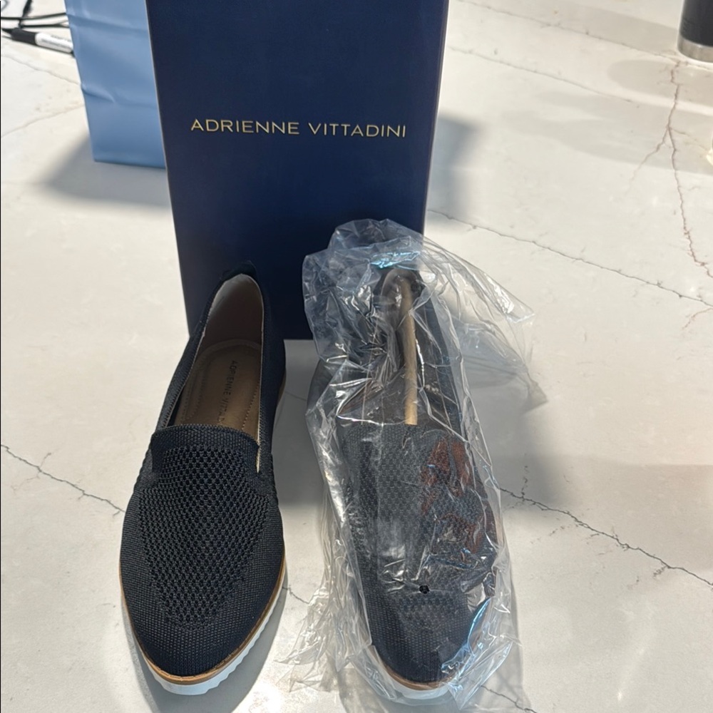 Adrienne Vittadini Women's Black Loafers